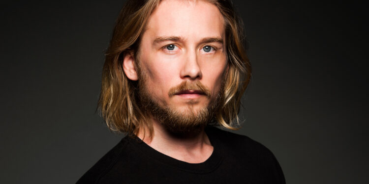 Sundance Sleeper ‘Touch Me’ Star Lou Taylor Pucci Discusses His Crazy Character Creation [VIDEO]