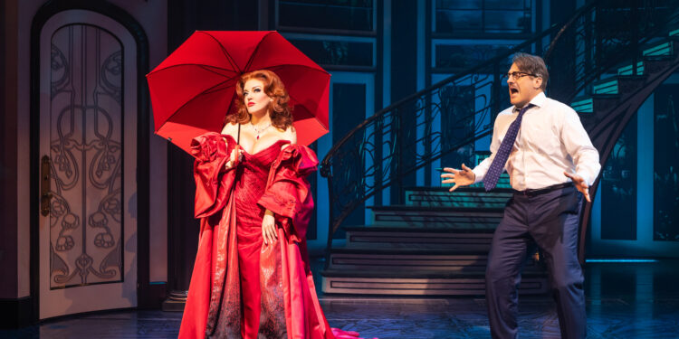 Jennifer Simard: Broadway Diva Kills In ‘Death Becomes Her’ [VIDEO]