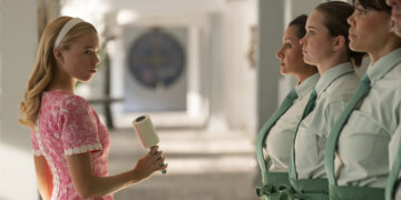 Caroline Duncan On High-Voltage Pinks and Culty Pastels in the Costume Design of ‘Sirens’