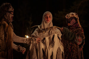 sophie nelisse in antler queen garb on yellowjackets