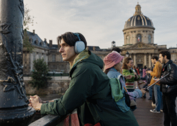 Gideon Glick on Tobias Bell’s Choreographic Style And Getting Out of His Own Head for ‘Étoile’