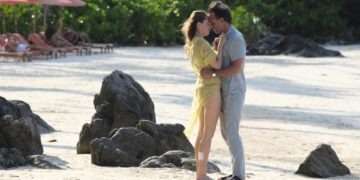 The White Lotus casting