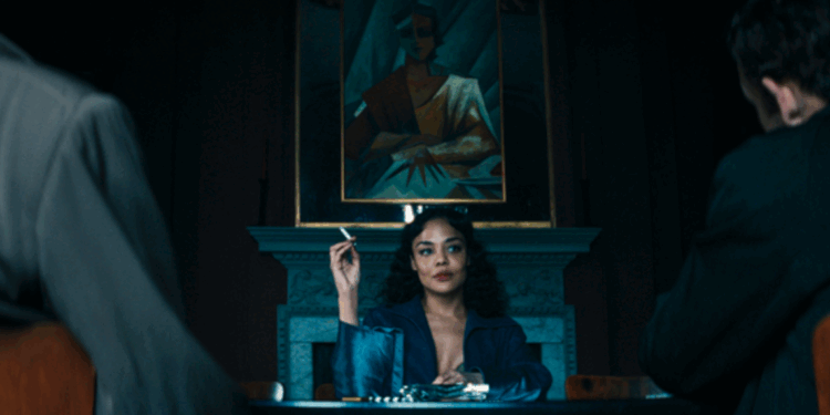 Hedda production design