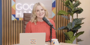 The Peabody Awards to Honor Amy Poehler with Career Achievement Award