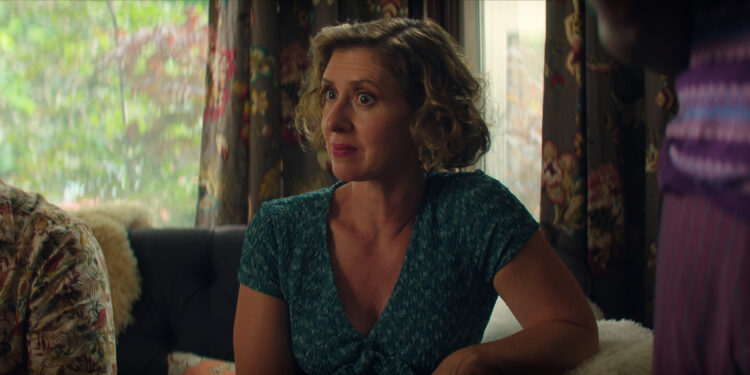 Miriam Silverman On the Relatable Rigidity of Florence for ‘Vladimir’