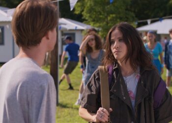 Jackie Tohn On Her Fab New Indie ‘The Floaters,’ Teasing Season 3 Of Emmy-Nom’d ‘Nobody Wants This’ [VIDEO]