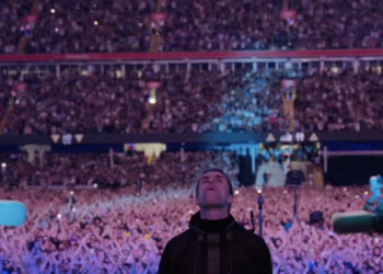 Oasis Saves the World in ‘Don’t Look Back in Anger’